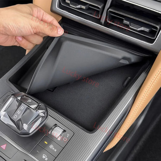 For 2024-2025 BYD Song L DM-i Car Center Console Wireless Charging Silicone Mat Anti-Slip Dust-Proof Pad Interior Accessories